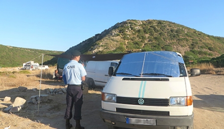 Portuguese police GNR fine 22 campers in the Algarve